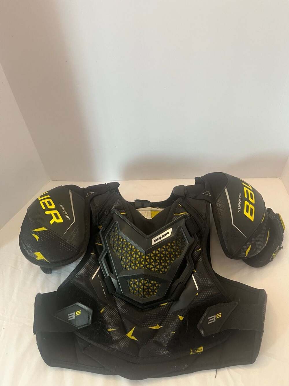 Bauer Supreme 3S Hockey Shoulder Pads Junior Medium